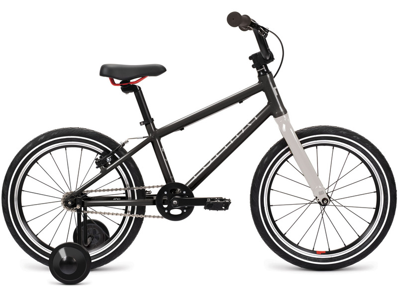 фото Детский велосипед format kids 18 le, год 2022, цвет черный