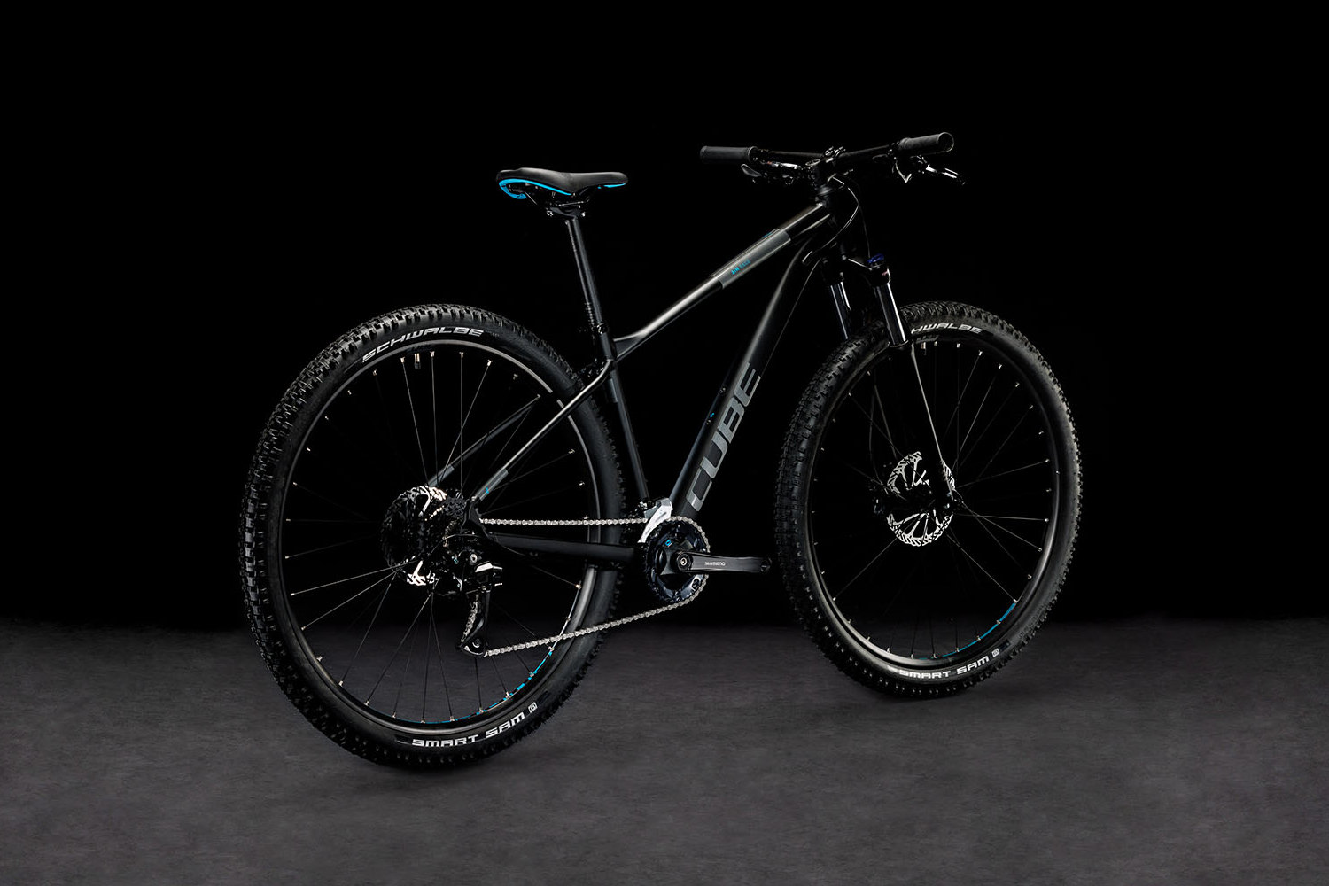 Горный велосипед Cube Aim Race 27.5, год 2023, цвет Черный-Синий, ростовка 14