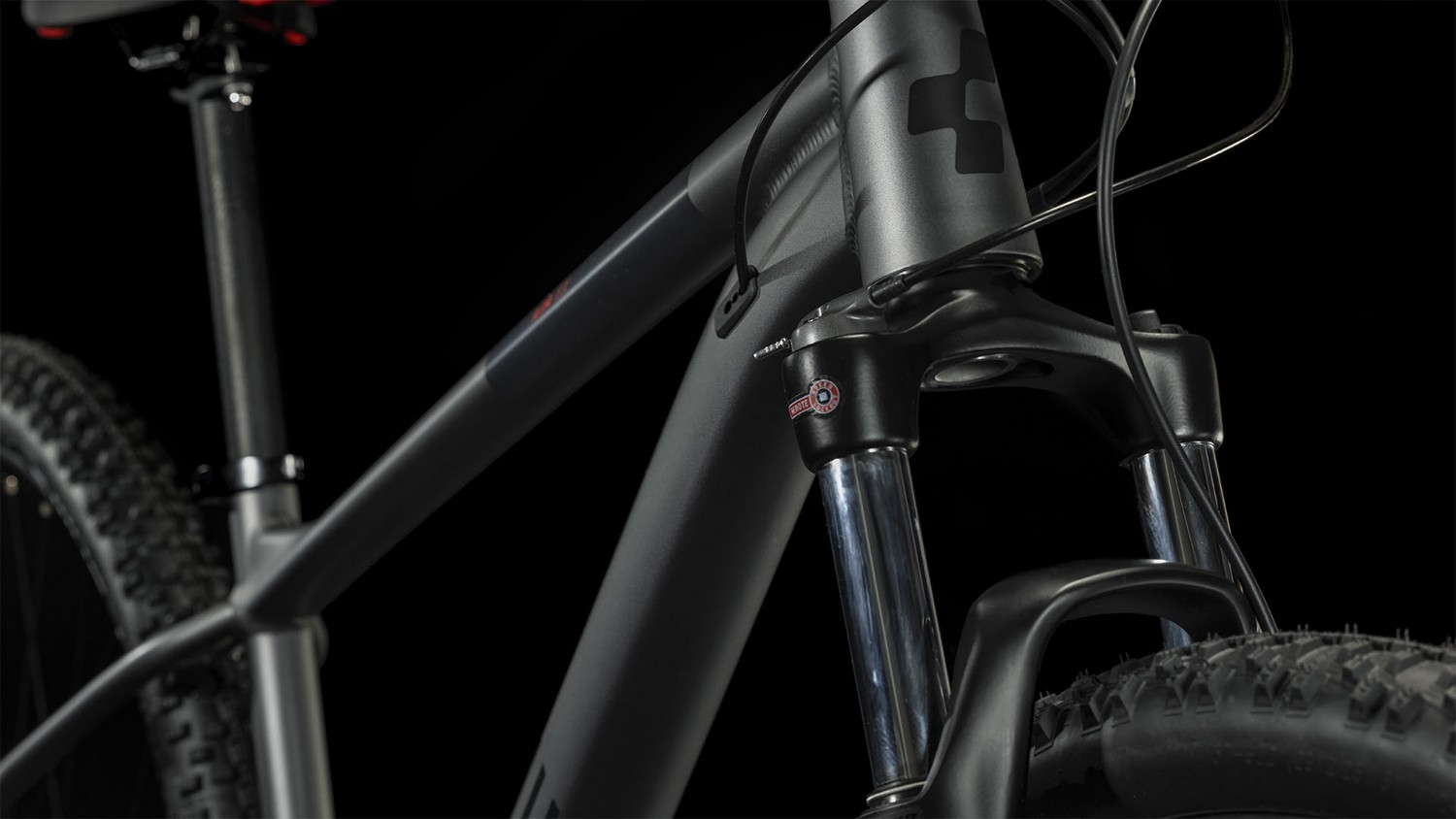 Горный велосипед Cube Aim EX 29, год 2023, цвет Серебристый-Красный, ростовка 18