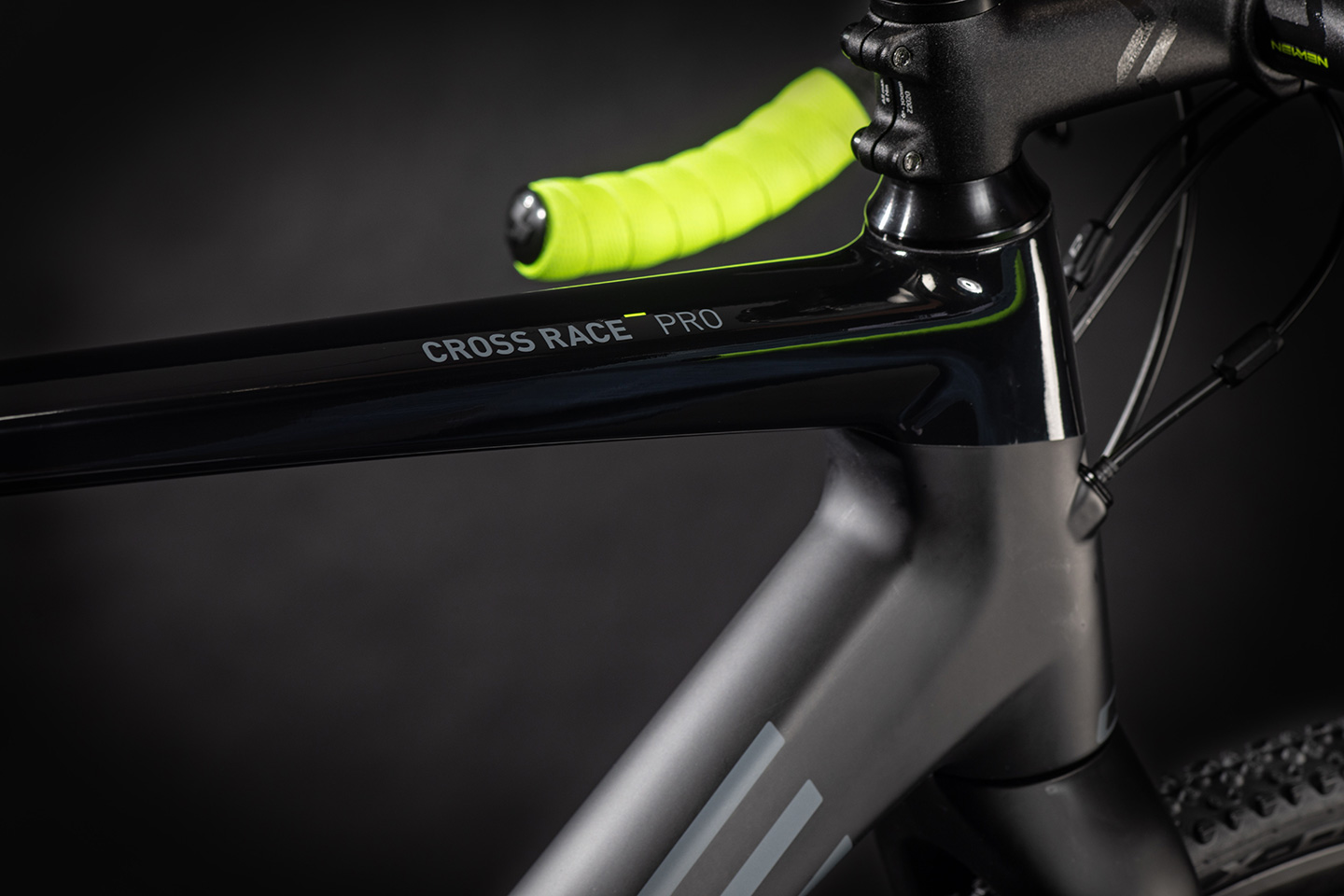 Cube cross race carbon outlet