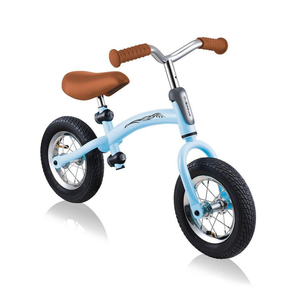 фото Детский велосипед globber go bike air, год 2020, цвет красный