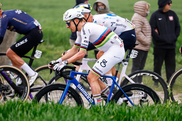 «Синяя тачка»: как велосипед нейтральной техпомощи повлиял на исход Париж — Рубе